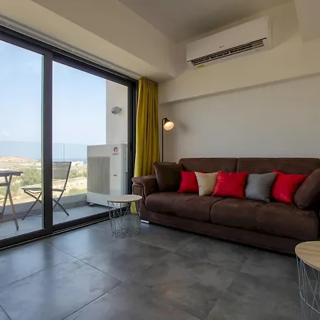 2br With Distant Sea And Country Views In Gozo *