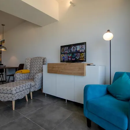 2br With Distant Sea And Country Views In Gozo Apartment Marsalforn
