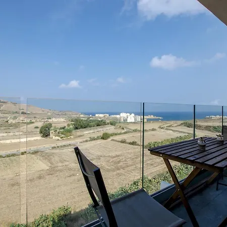 Apartment 2br With Distant Sea And Country Views In Gozo *