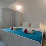 2br With Distant Sea And Country Views In Gozo Apartment *