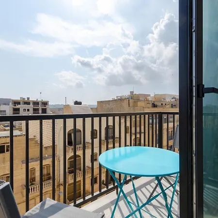 2br With Distant Sea And Country Views In Gozo Apartment Marsalforn